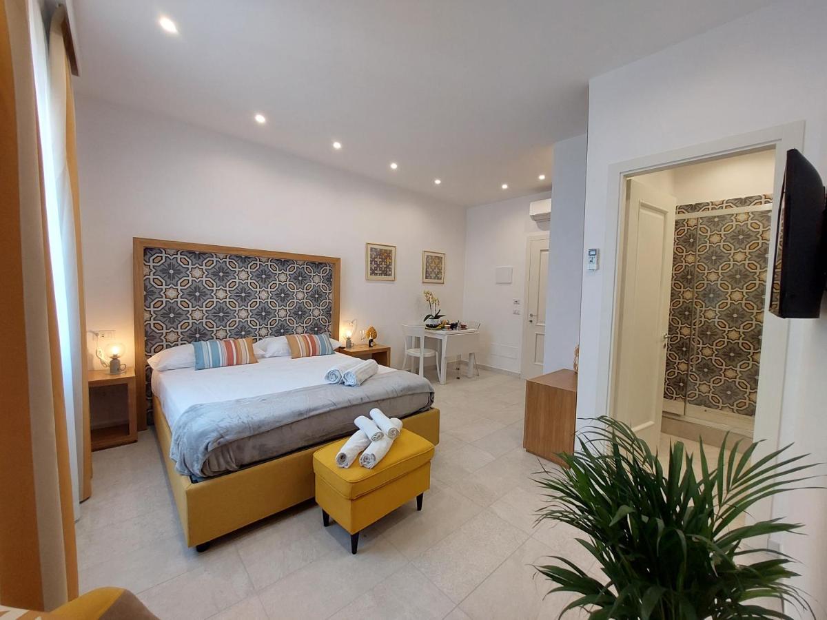 Mistral Luxury Suites Sorrento Exterior foto