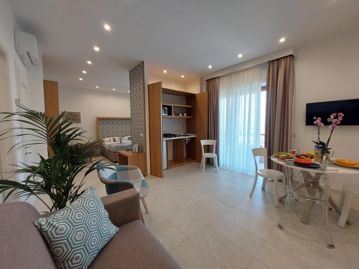 Mistral Luxury Suites Sorrento Exterior foto